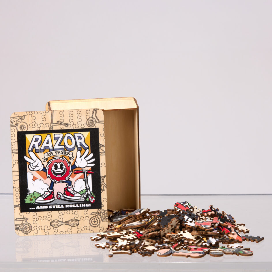 Limited Edition: Razor 25th Anniversary Wooden Puzzle Image 1